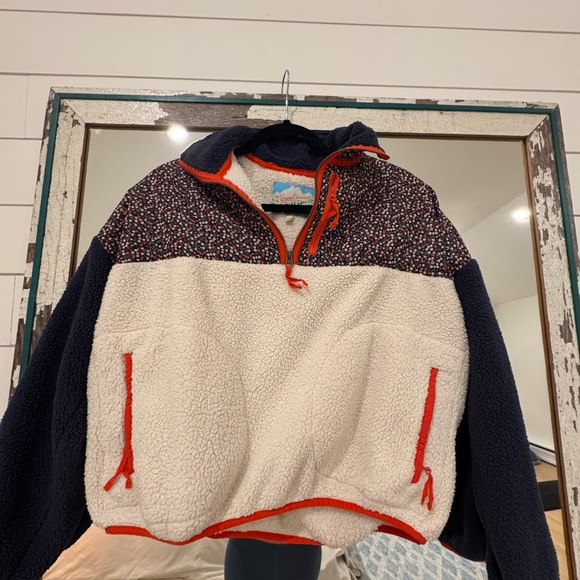 The Great Outdoors Fleece Pullover - Picture 3 of 5